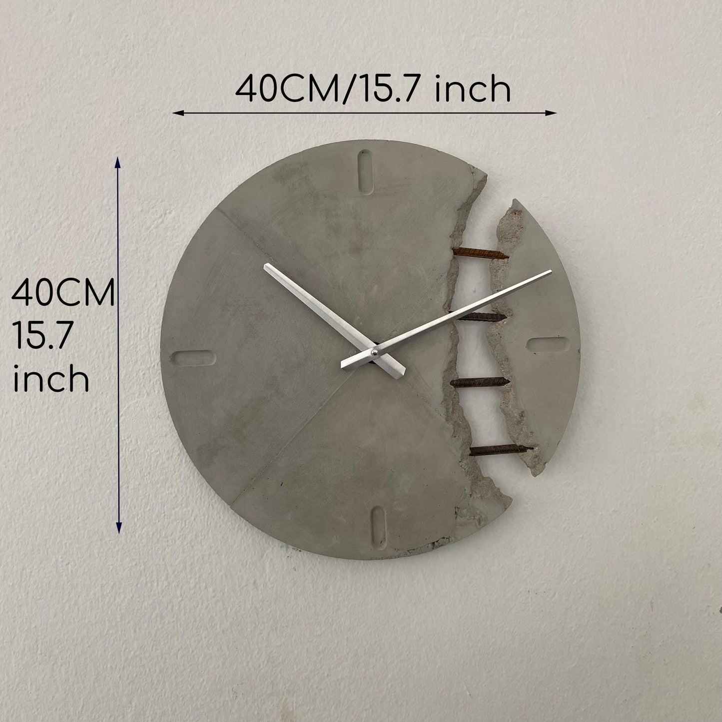 Brütalist Beton Duvar Saati – Endüstriyel / Mimari Dekor