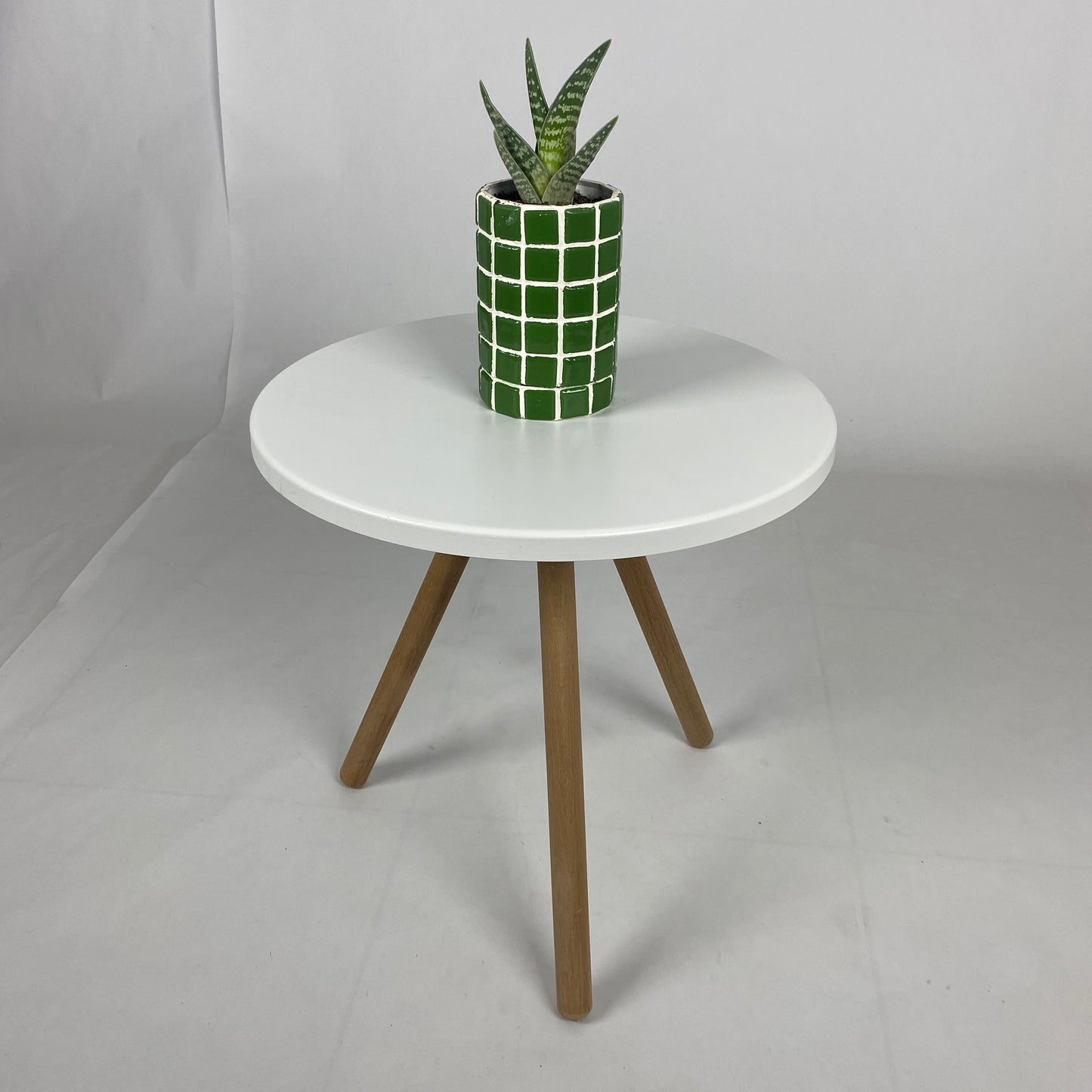 Metal Üstlü Kayın Ayaklı Minimal Sehpa