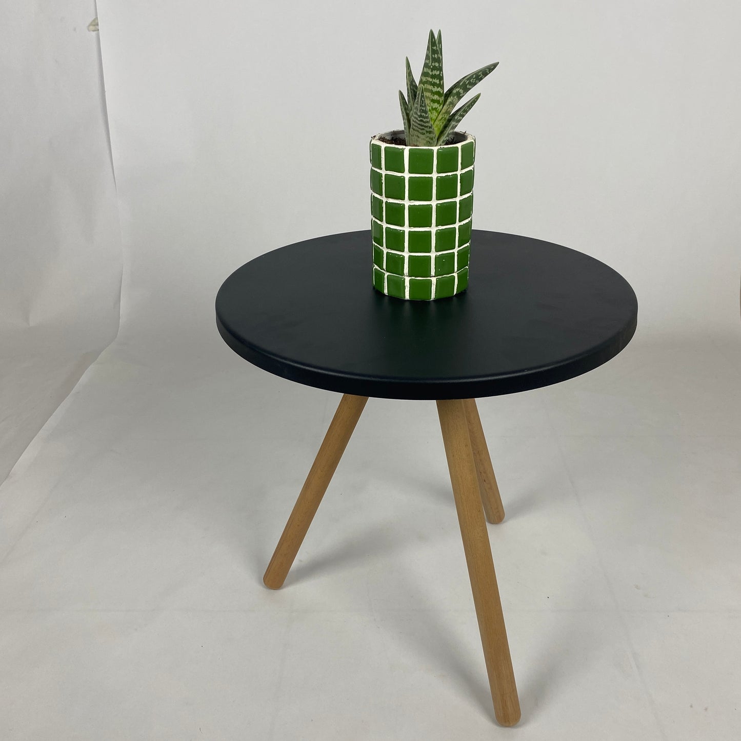 Metal Üstlü Kayın Ayaklı Minimal Sehpa