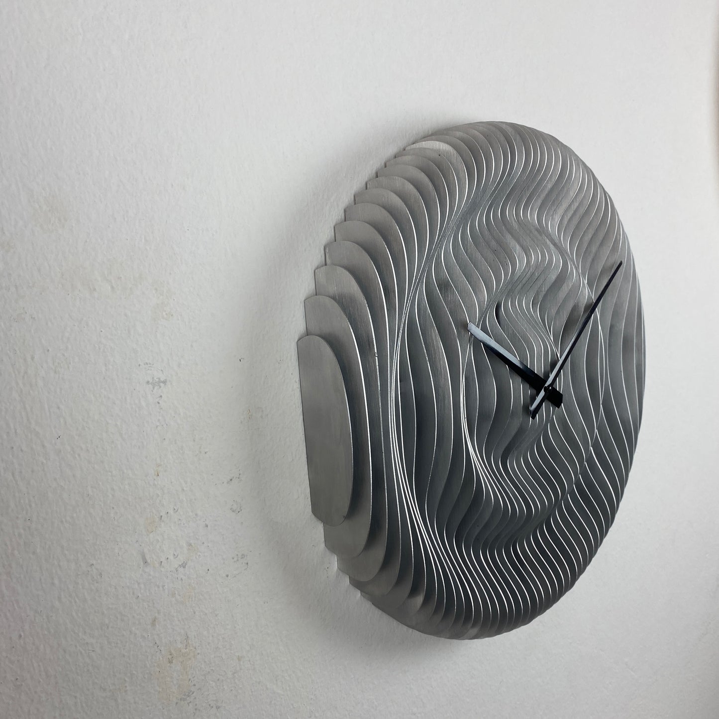 Alüminyum Parametrik Duvar Saati – El Yapımı Tasarım