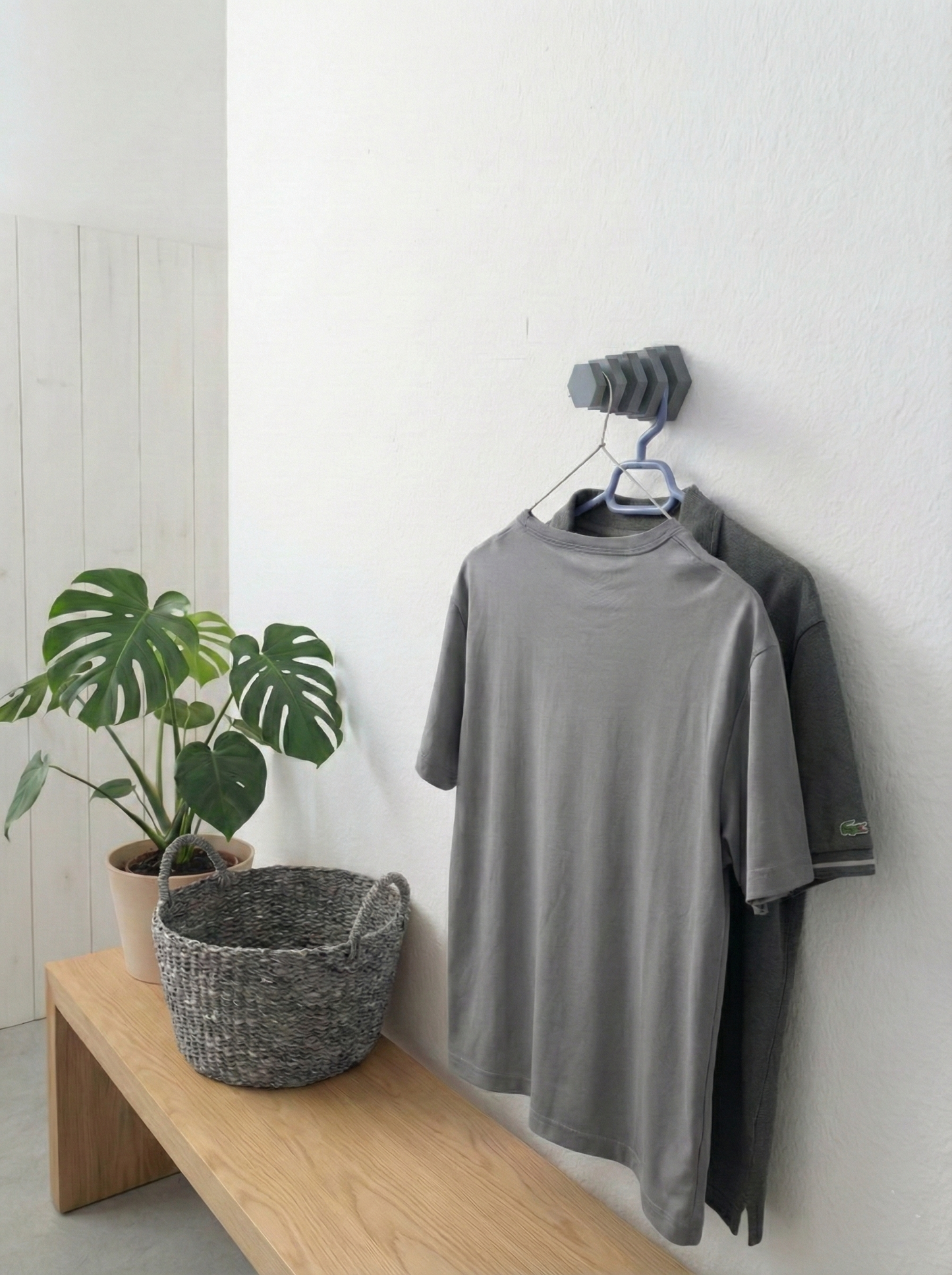 3D Baskı Duvara Monte Kıyafet Askılığı – Dikey 4 Kancalı Hexagon Askı