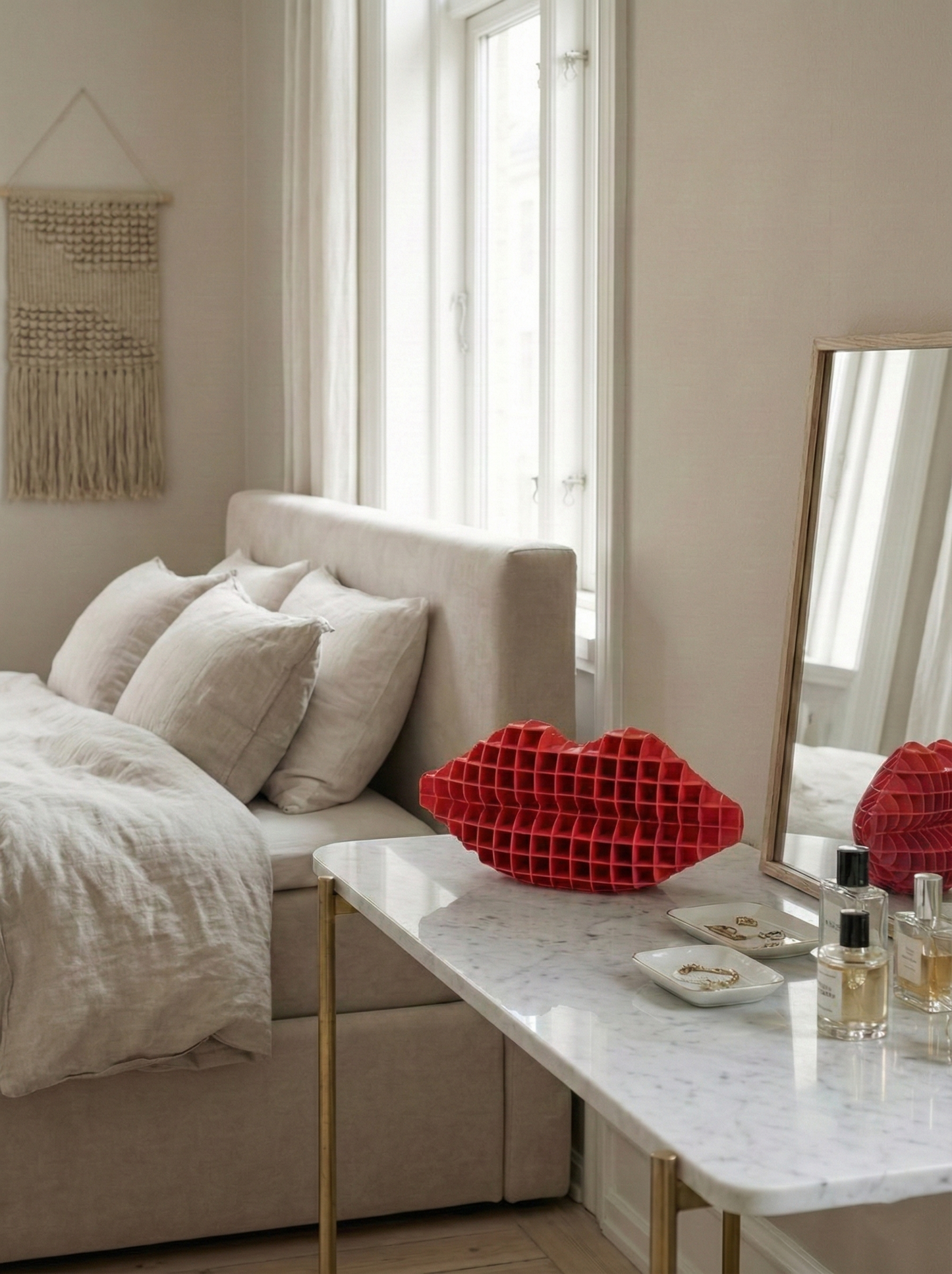 Modern Dekoratif Dudak | Estetik Makyaj Masası Düzenleyici