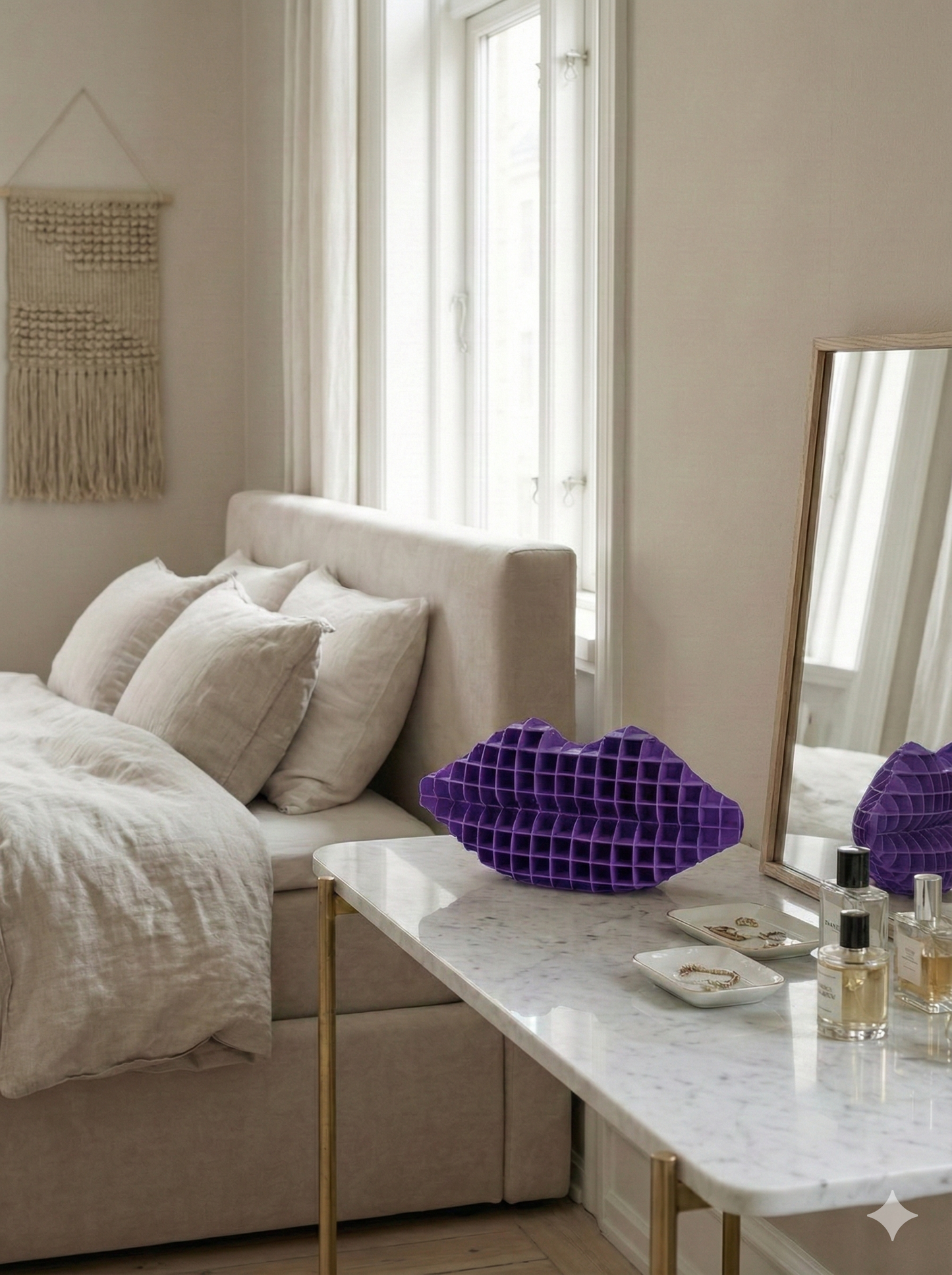 Modern Dekoratif Dudak | Estetik Makyaj Masası Düzenleyici