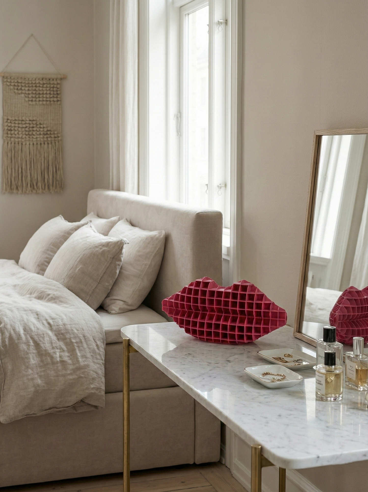 Modern Dekoratif Dudak | Estetik Makyaj Masası Düzenleyici