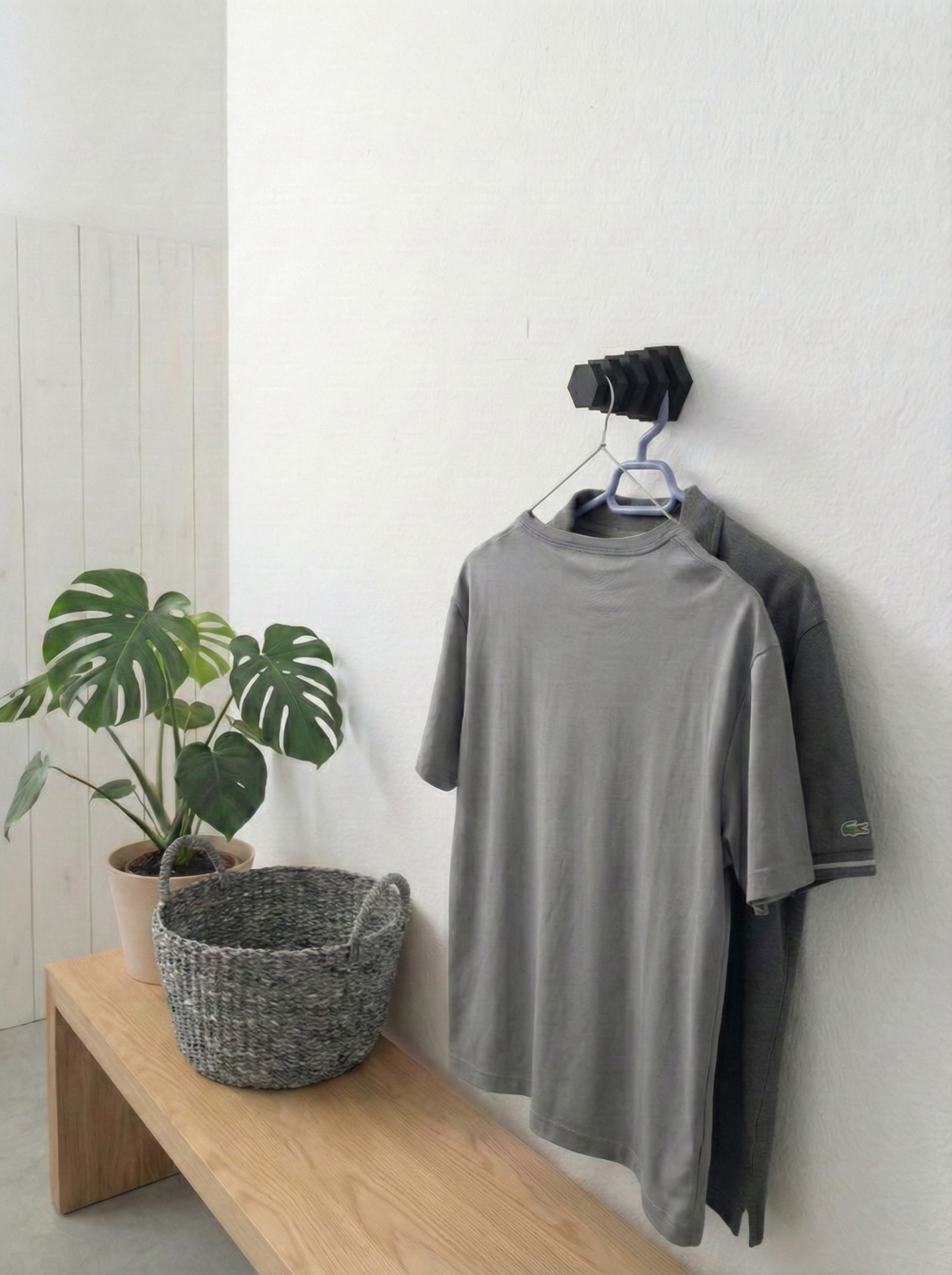 3D Baskı Duvara Monte Kıyafet Askılığı – Dikey 4 Kancalı Hexagon Askı